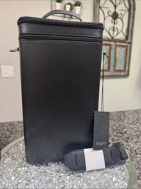 Bugatti Black wine beverage carrier with Removable Strap